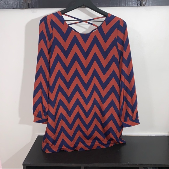 CHARMING CHARLIE Chevron Patterned Strappy Back Long Sleeve Straight Dress Small - Picture 4 of 13